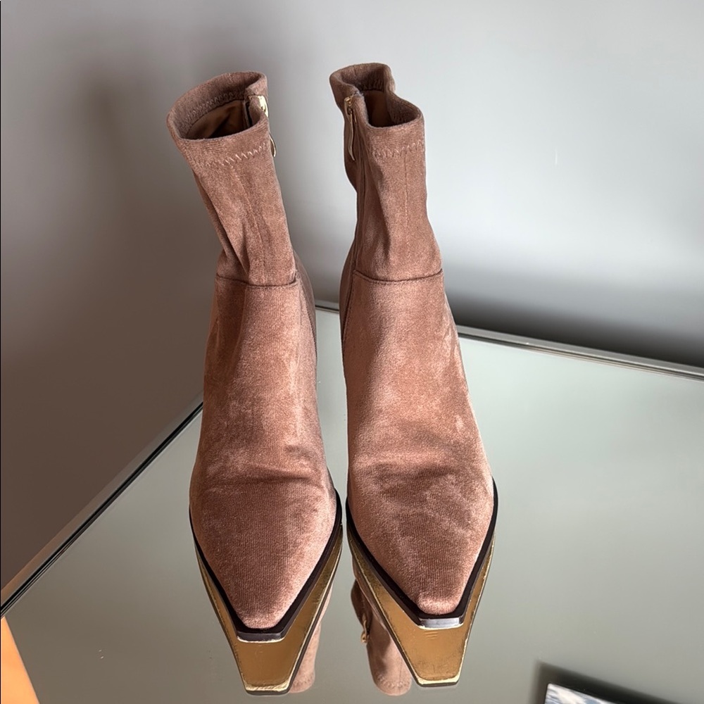 Women’s taupe Pointed-Toe Ankle Boots